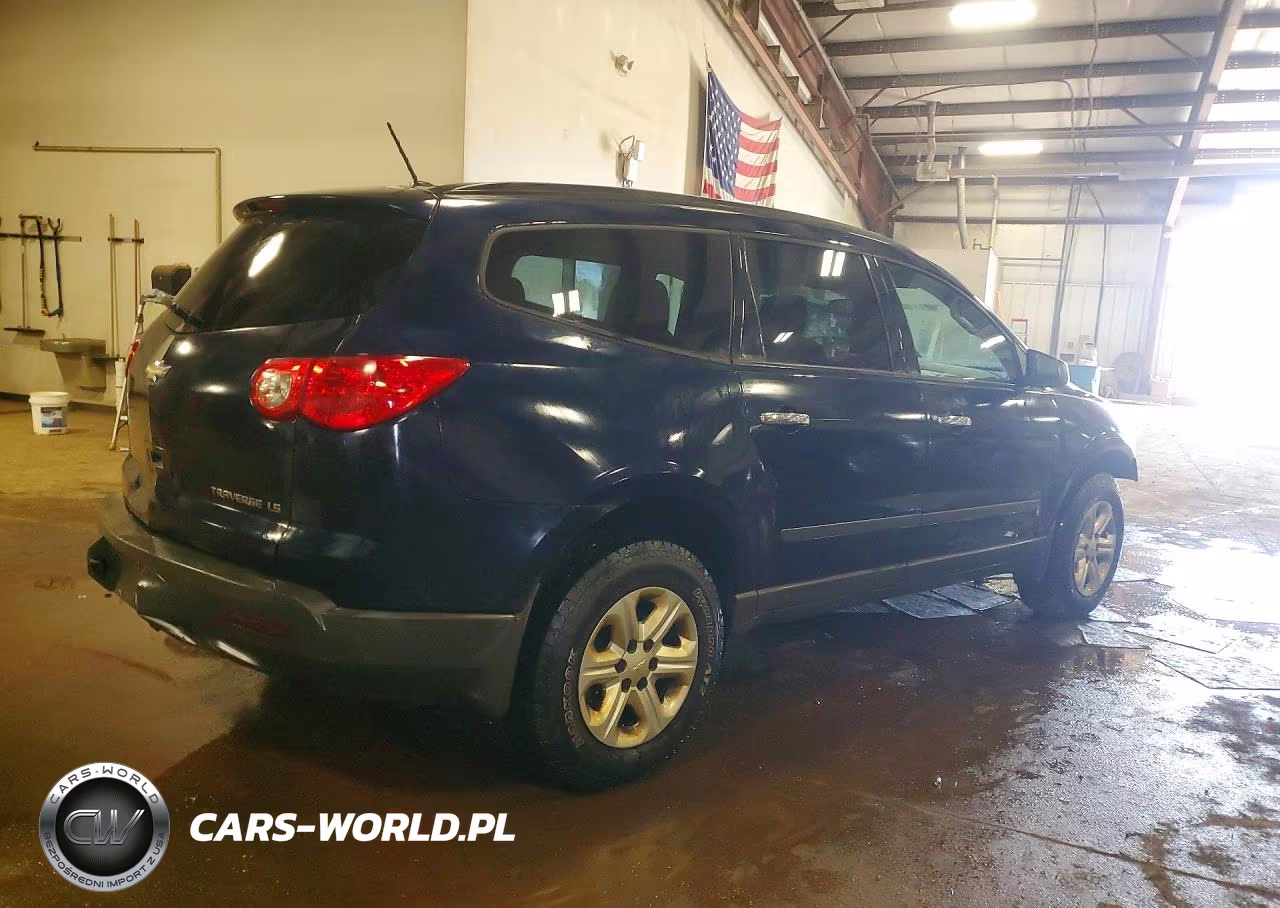 2012 Chevrolet Traverse Ls VIN:1GNKREED5CJ188107 - 3