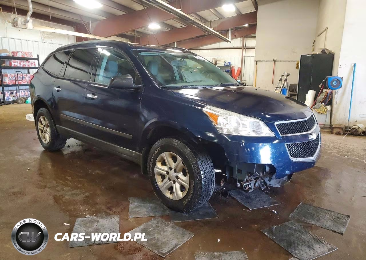 2012 Chevrolet Traverse Ls VIN:1GNKREED5CJ188107 - 4