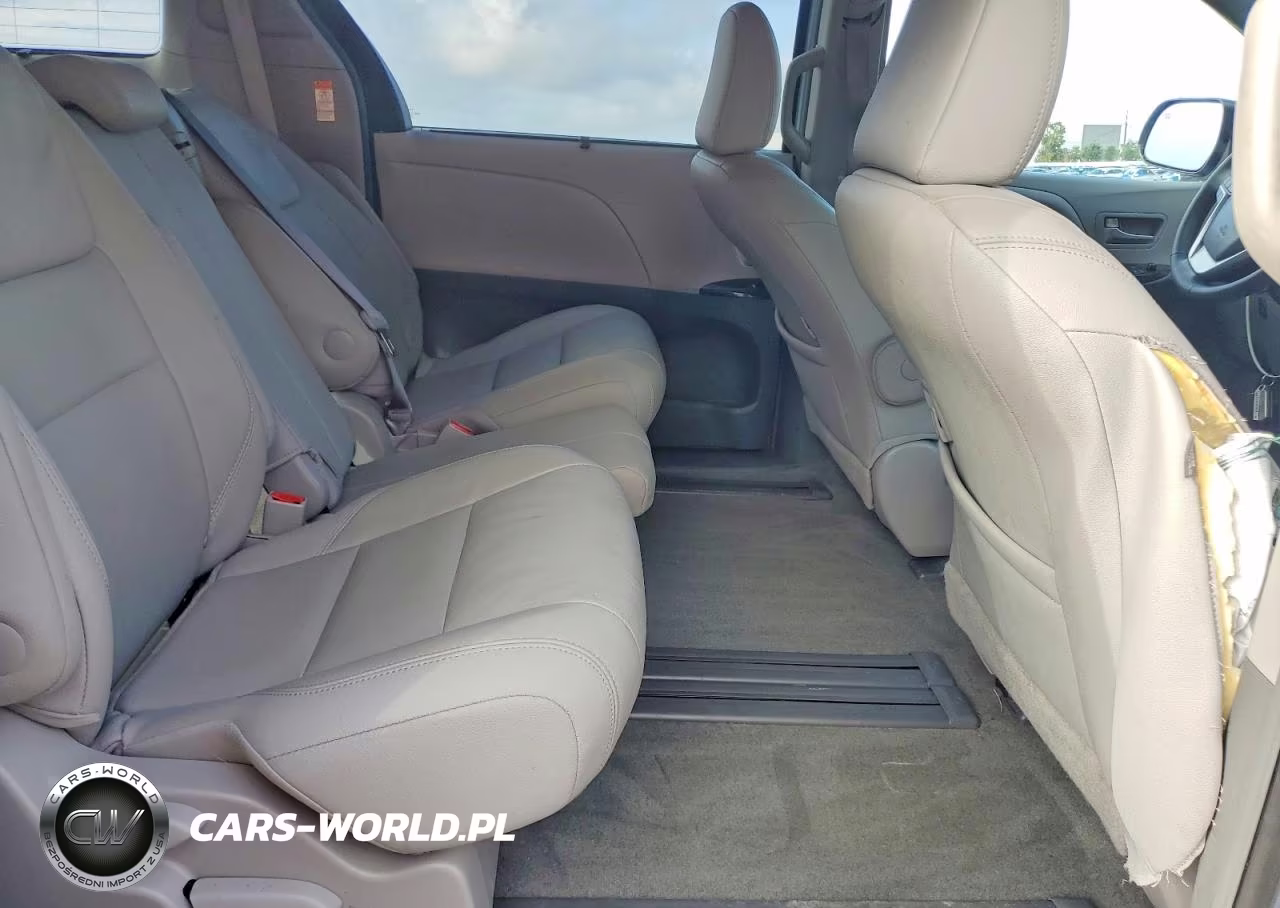 2015 Toyota Sienna Xle 8-Passenger VIN:5TDYK3DC4FS530027 - 11