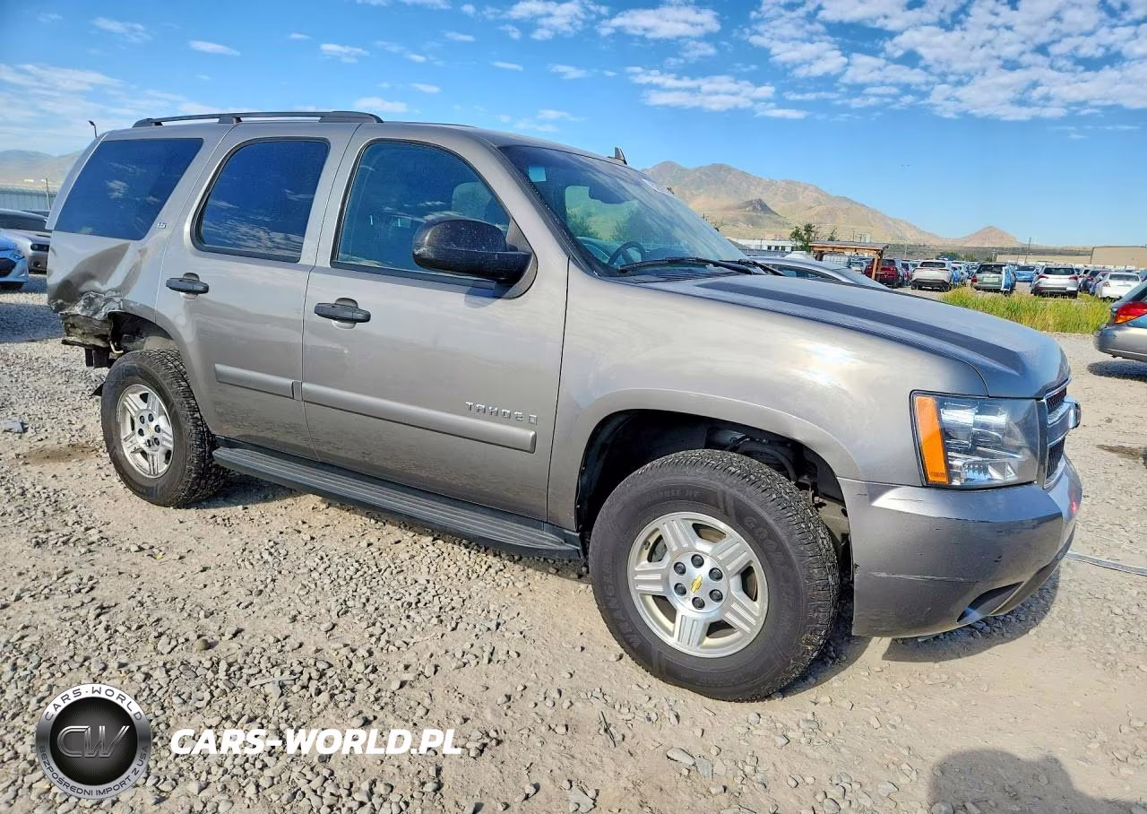2008 Chevrolet Tahoe K1500 VIN:1GNFK130X8J122092 - 4