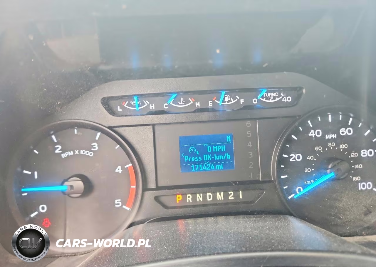 2017 Ford F550 Super Duty VIN:1FDUF5HT5HEE65217 - 8