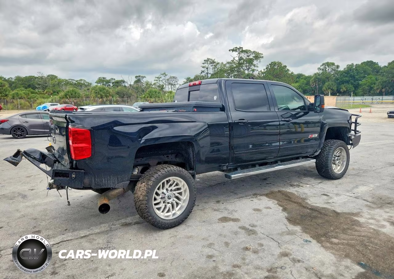 2017 Chevrolet Silverado K2500 Heavy Duty Ltz VIN:1GC1KWEY0HF177219 - 3