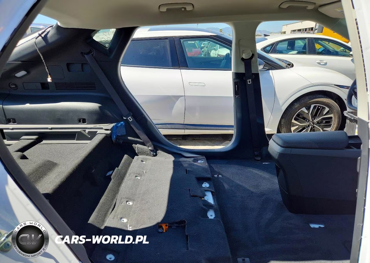 2025 Kia Ev6 Wind VIN:5XYC34JA8SG011022 - 10