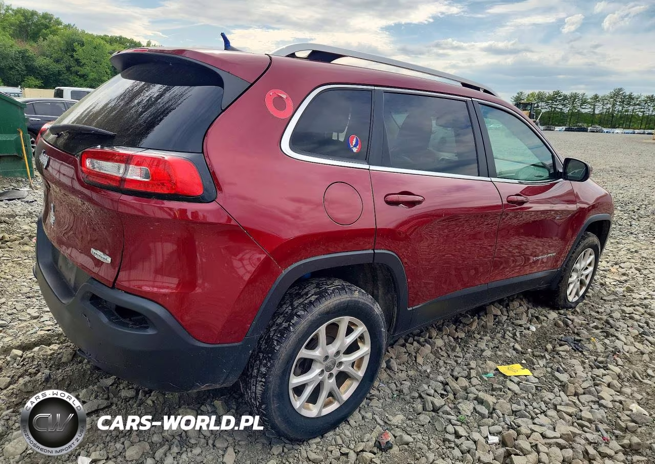 2016 Jeep Cherokee Latitude VIN:1C4PJMCB0GW179017 - 3