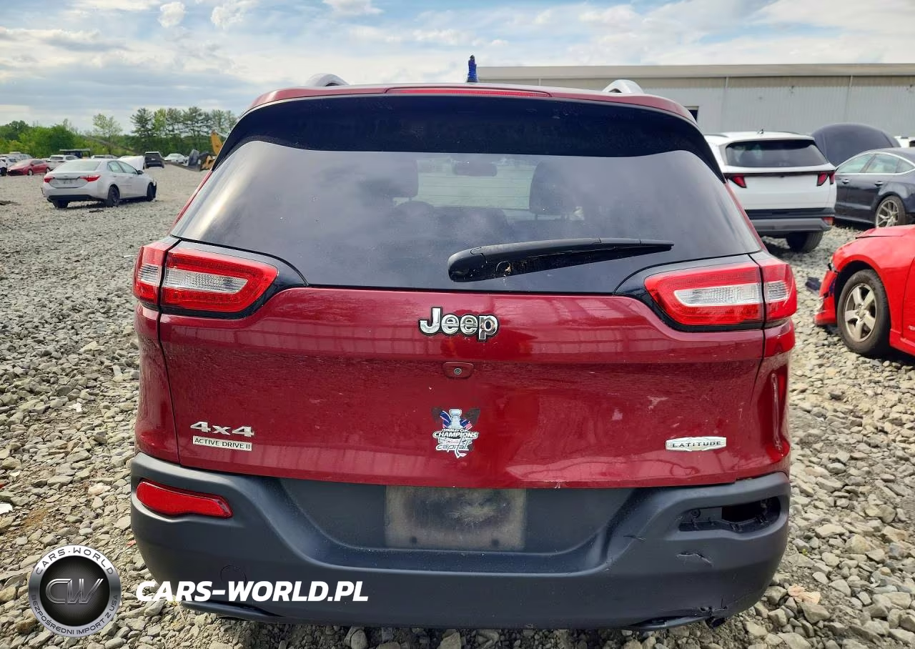 2016 Jeep Cherokee Latitude VIN:1C4PJMCB0GW179017 - 6