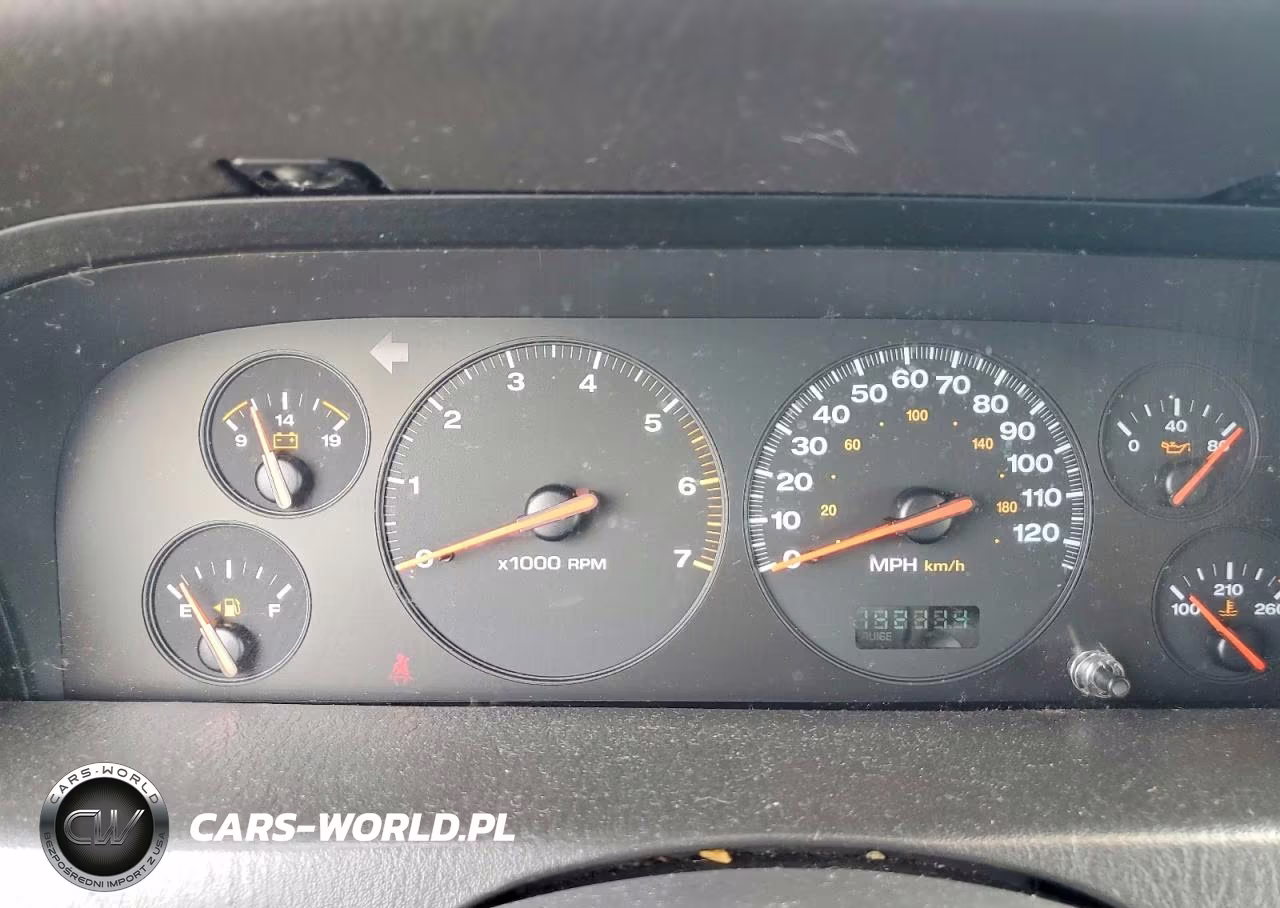 2001 Jeep Grand Cherokee Laredo VIN:1J4GW48S41C674723 - 9