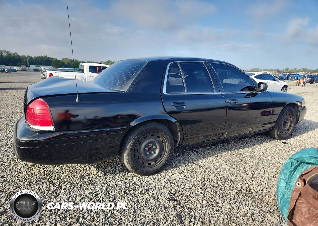 2005 Ford Crown Victoria VIN:2FAFP73W65X130913 - 3