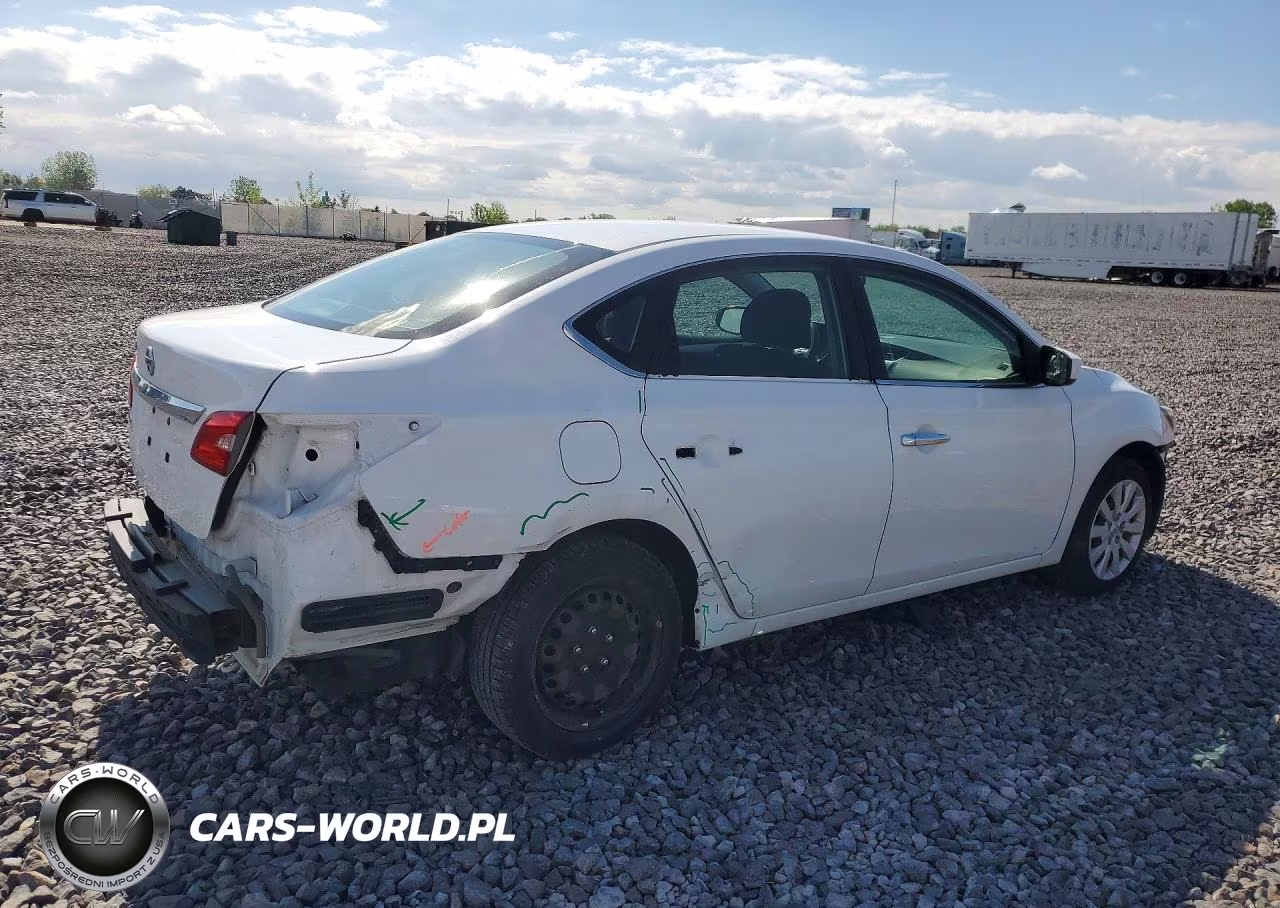 2018 Nissan Sentra S VIN:3N1AB7AP3JY285080 - 3