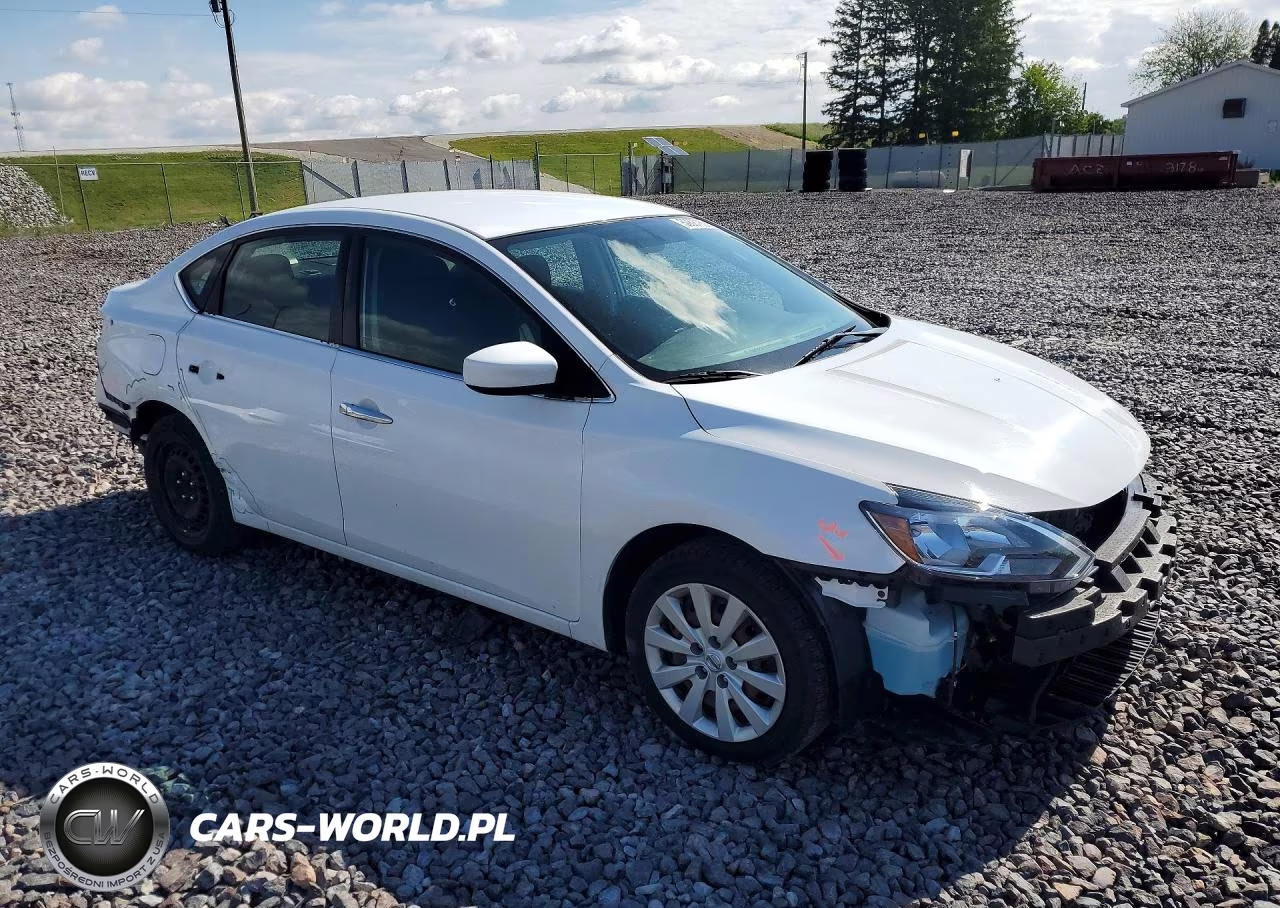 2018 Nissan Sentra S VIN:3N1AB7AP3JY285080 - 4