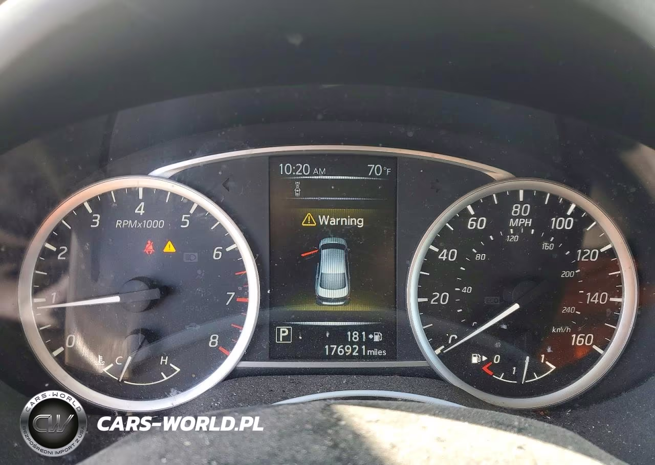 2018 Nissan Sentra S VIN:3N1AB7AP3JY285080 - 9