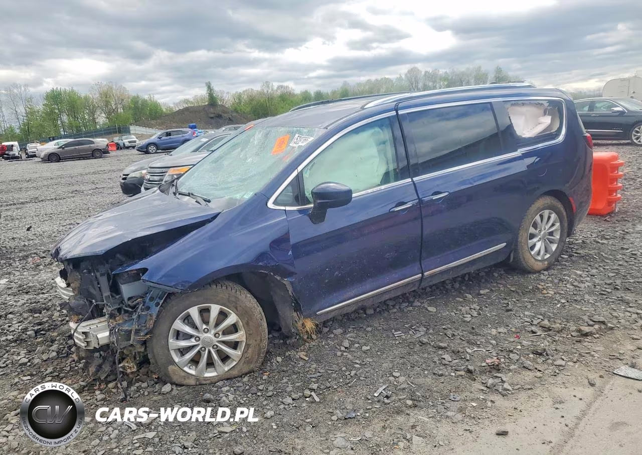 2019 Chrysler Pacifica Touring L