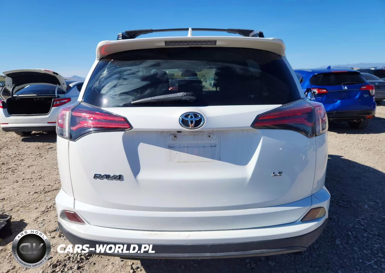 2018 Toyota Rav4 Le VIN:JTMZFREV5JJ160191 - 6