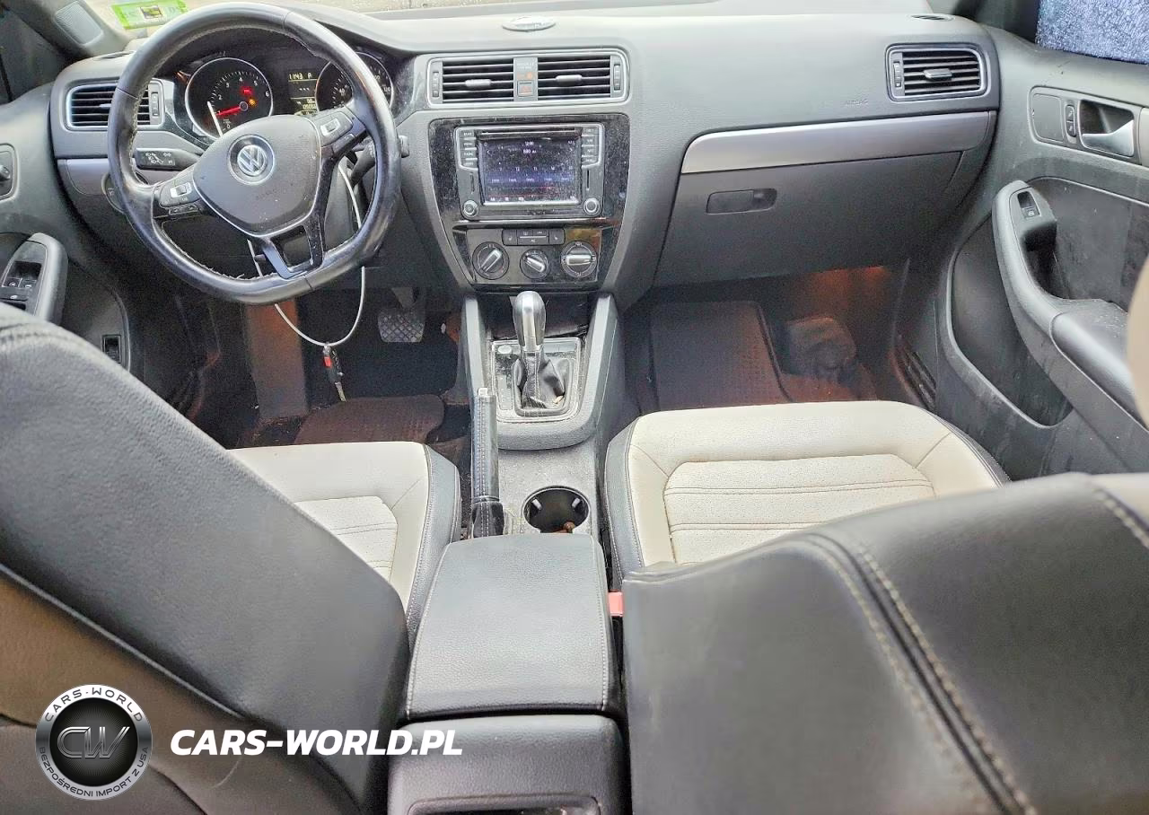 2016 Volkswagen Jetta Sport VIN:3VWD17AJ7GM237250 - 8