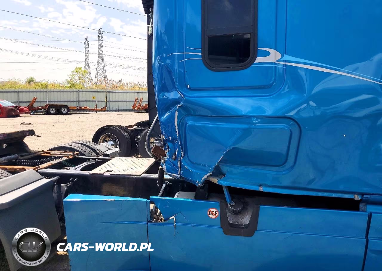 2020 Freightliner Cascadia 126 Semi Truck VIN:3AKJHHDR5LSLK0595 - 9