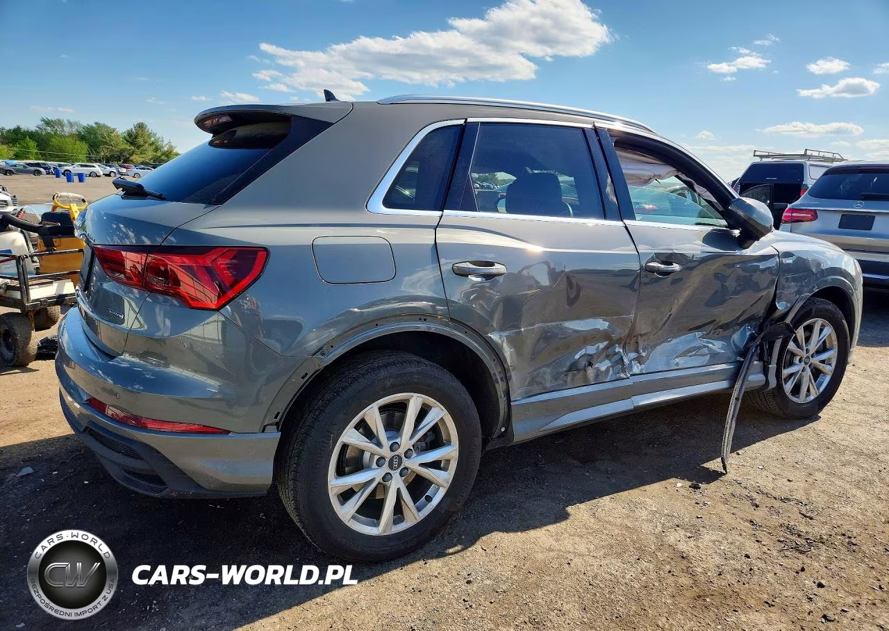 2023 Audi Q3 Premium S Line 45 VIN:WA1DECF31P1077478 - 3