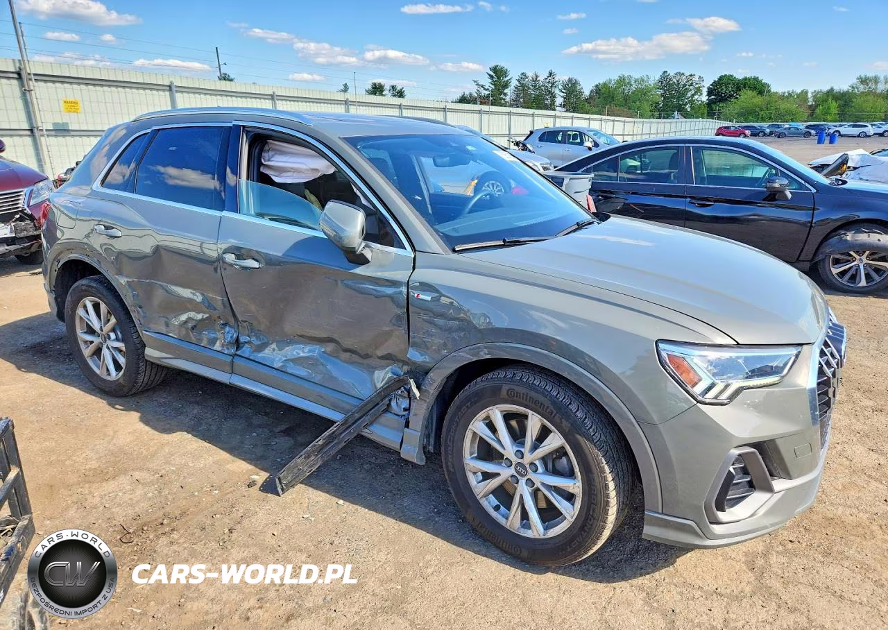 2023 Audi Q3 Premium S Line 45 VIN:WA1DECF31P1077478 - 4