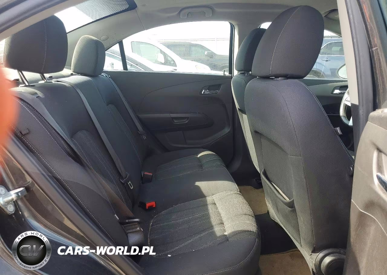 2018 Chevrolet Sonic Lt VIN:1G1JD5SH1J4101740 - 10