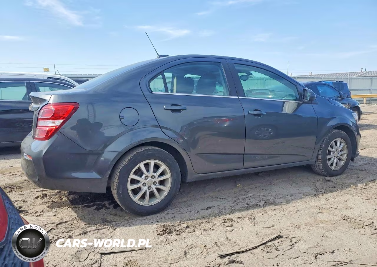 2018 Chevrolet Sonic Lt VIN:1G1JD5SH1J4101740 - 3