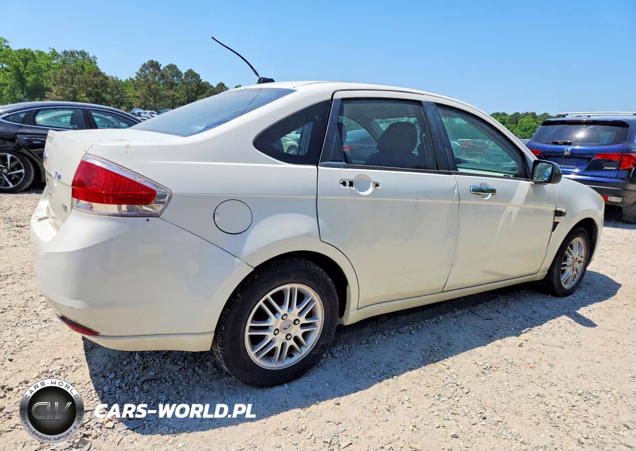 2009 Ford Focus Se VIN:1FAHP35N99W167977 - 3
