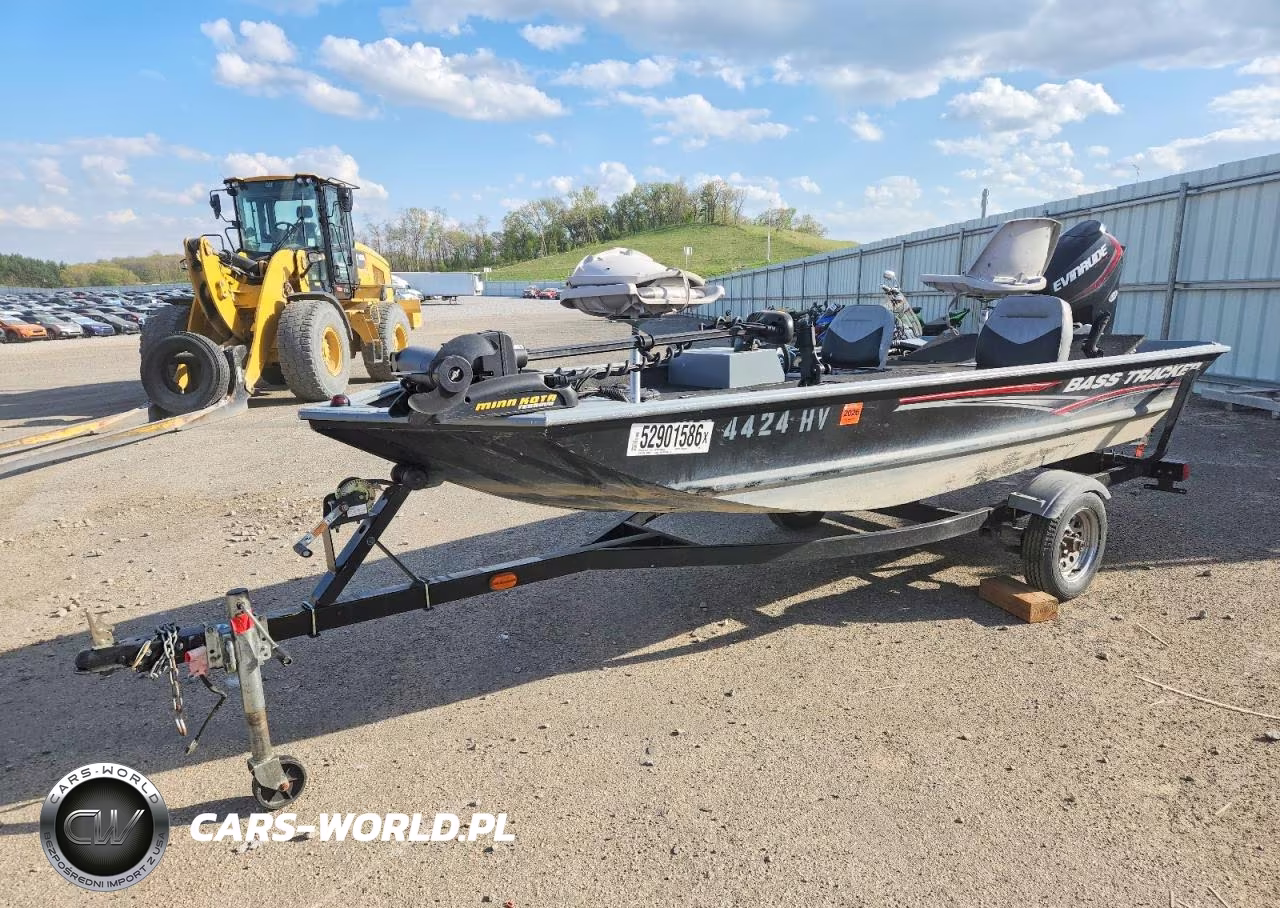 2011 Tracker Boat VIN:BUJ01918F011 - 2