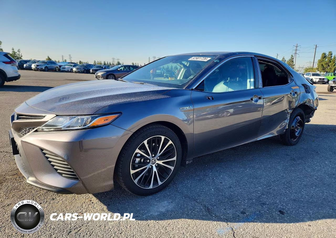 2020 Toyota Camry Se