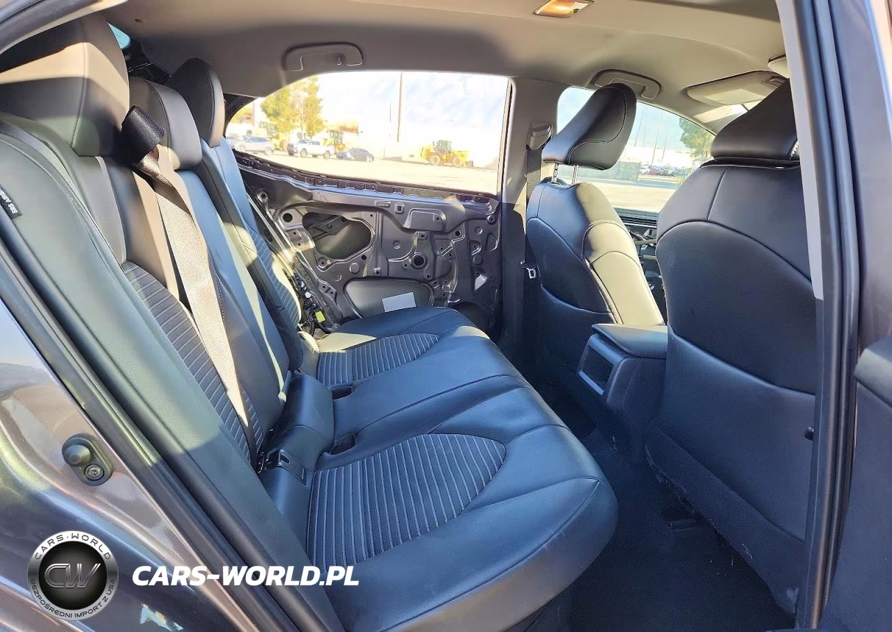 2020 Toyota Camry Se VIN:4T1G31AK8LU545397 - 10