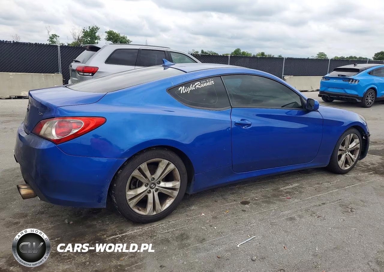 2010 Hyundai Genesis Coupe 2.0T VIN:KMHHT6KD4AU039273 - 3