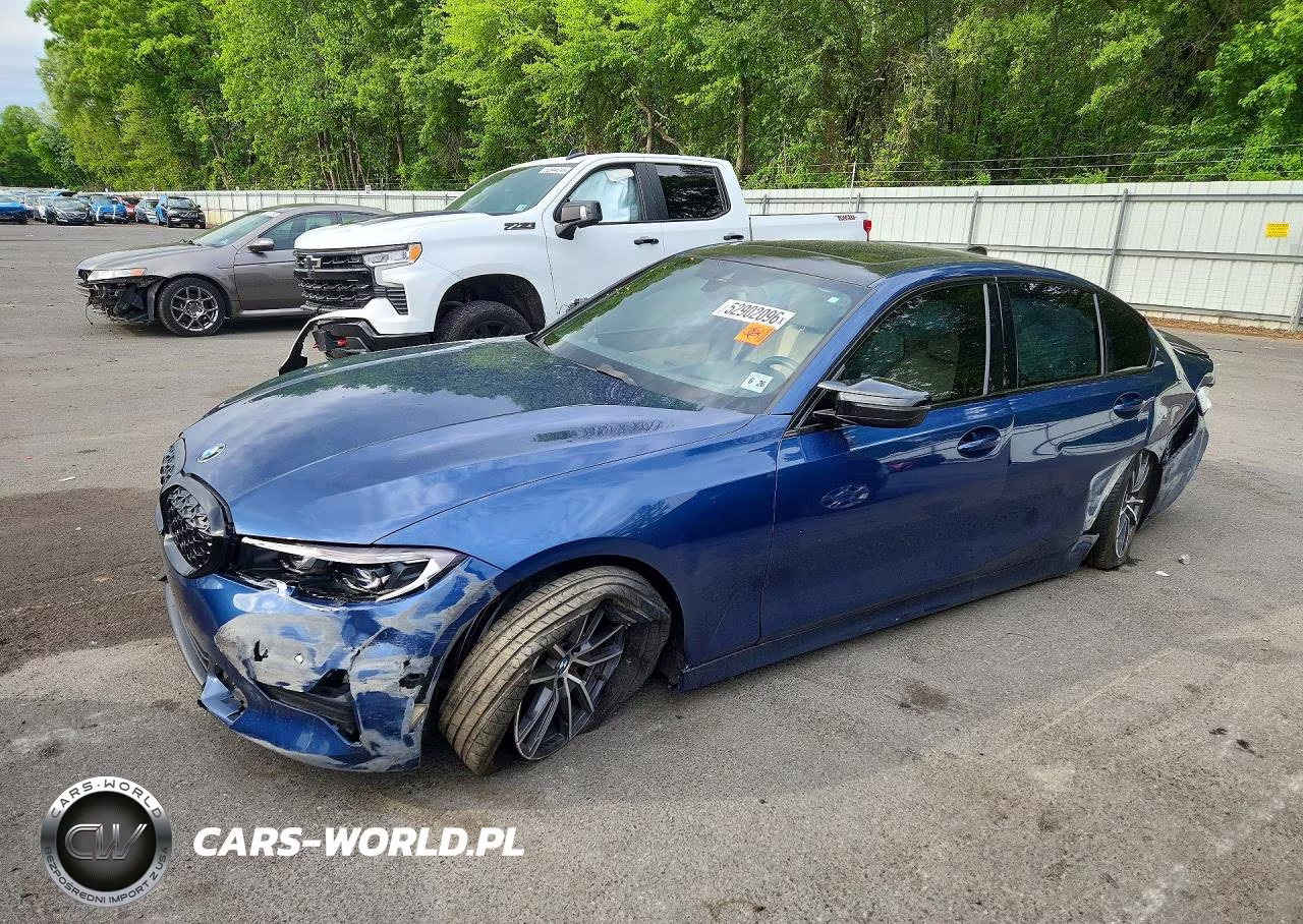 2021 BMW 330Xi – zdjęcie 1 z 12