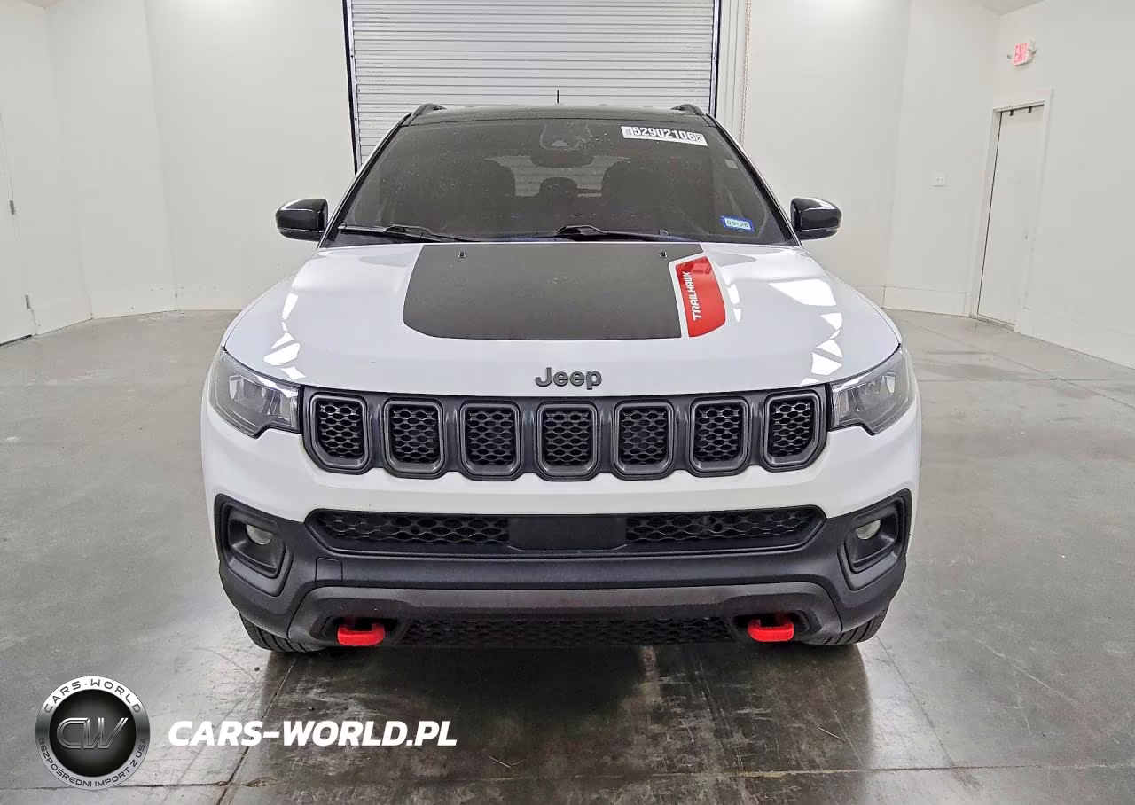 2024 Jeep Compass Trailhawk VIN:3C4NJDDN1RT582562 - 5