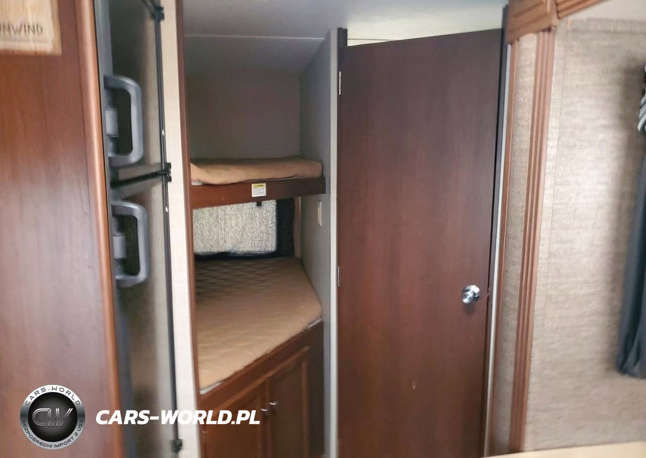 2015 Keystone Bullet Camper VIN:4YDT24325FD423490 - 9