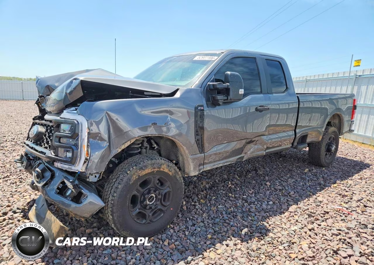 2026 Ford F350 – zdjęcie 1 z 12
