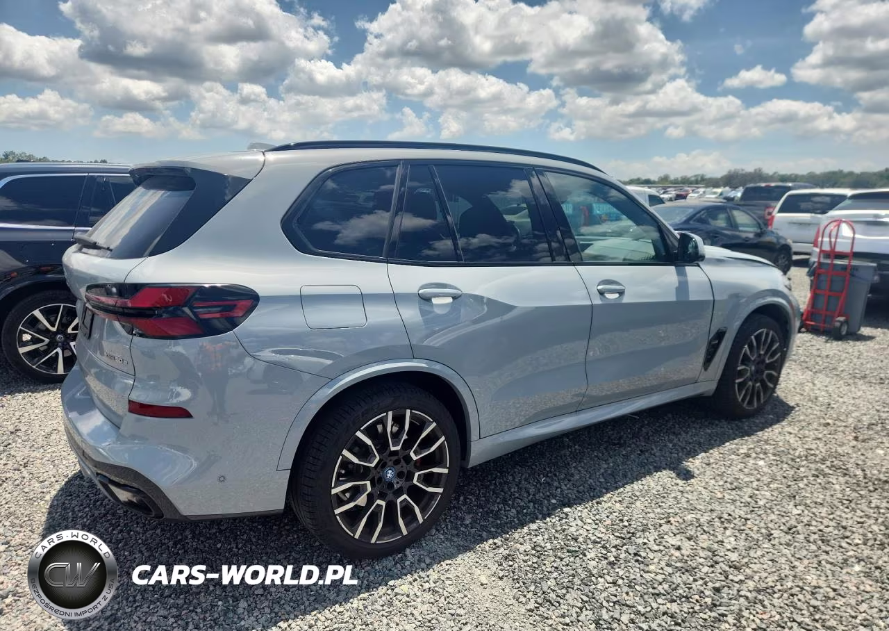 2024 BMW X5 xDrive50E VIN:5UX43EU07R9T16910 - 3