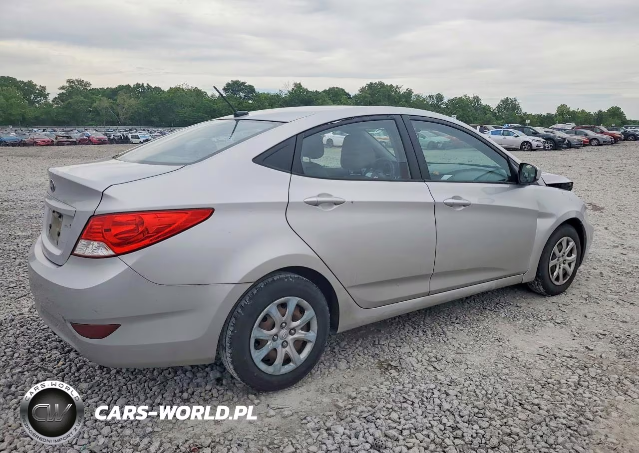 2013 Hyundai Accent Gls VIN:KMHCT4AE0DU429011 - 3