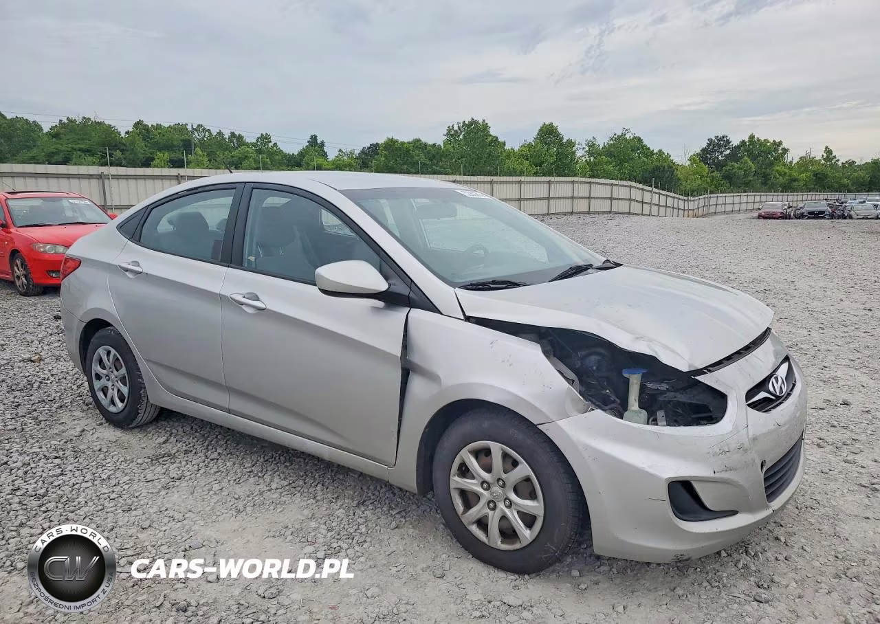 2013 Hyundai Accent Gls VIN:KMHCT4AE0DU429011 - 4