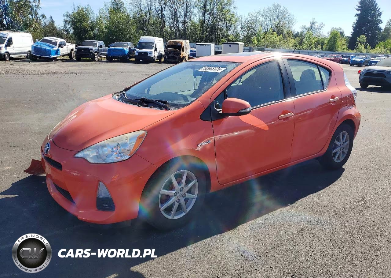 2013 Toyota Prius C Three