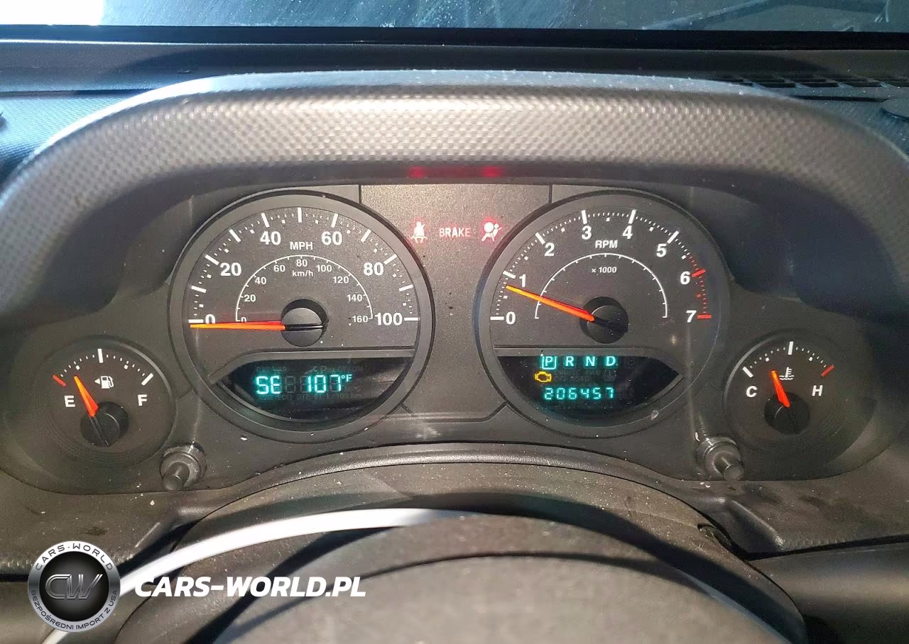 2009 Jeep Wrangler X VIN:1J4FA24139L725121 - 9