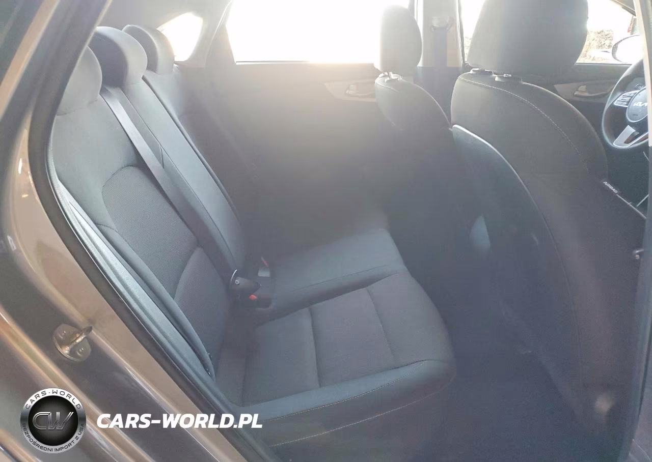 2024 Kia Forte Lxs VIN:3KPF24AD4RE723352 - 10