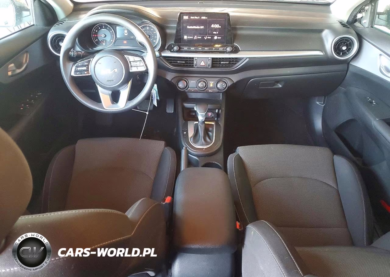 2024 Kia Forte Lxs VIN:3KPF24AD4RE723352 - 8