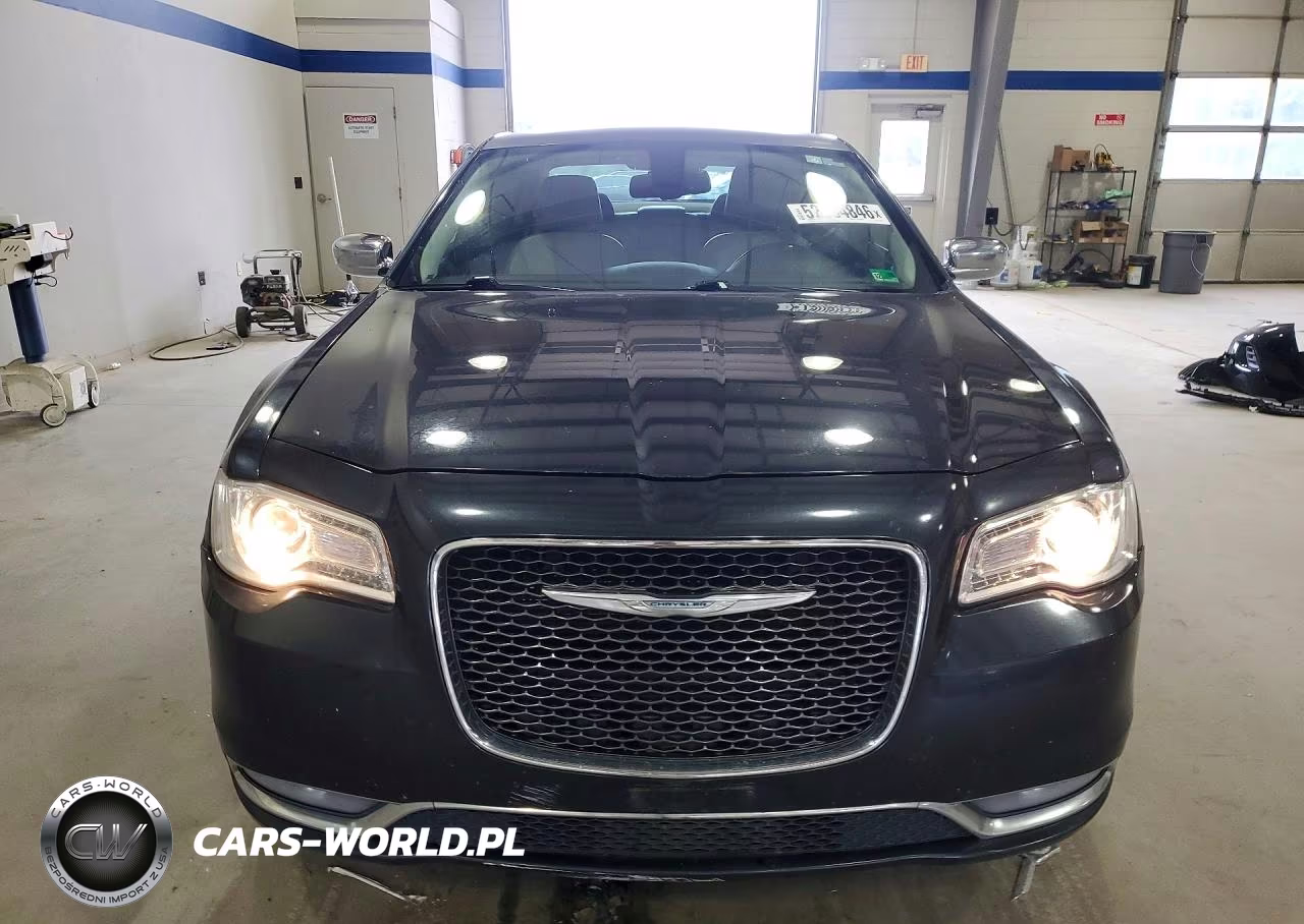 2016 Chrysler 300C VIN:2C3CCAKGXGH170817 - 5