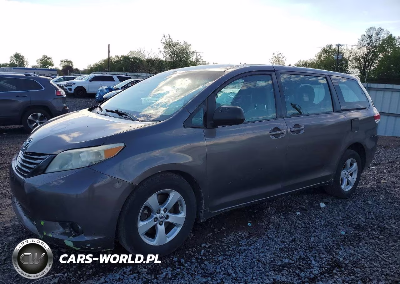 2014 Toyota Sienna L 7-Passenger