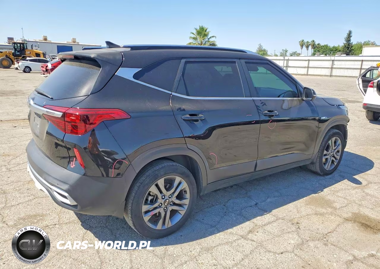 2021 Kia Seltos S VIN:KNDEUCAA9M7122159 - 3