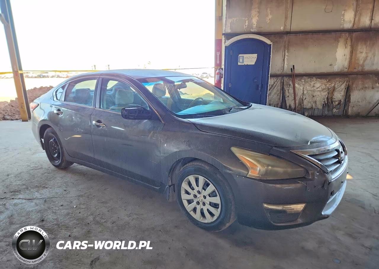 2015 Nissan Altima 2.5 S VIN:1N4AL3AP2FN861626 - 4
