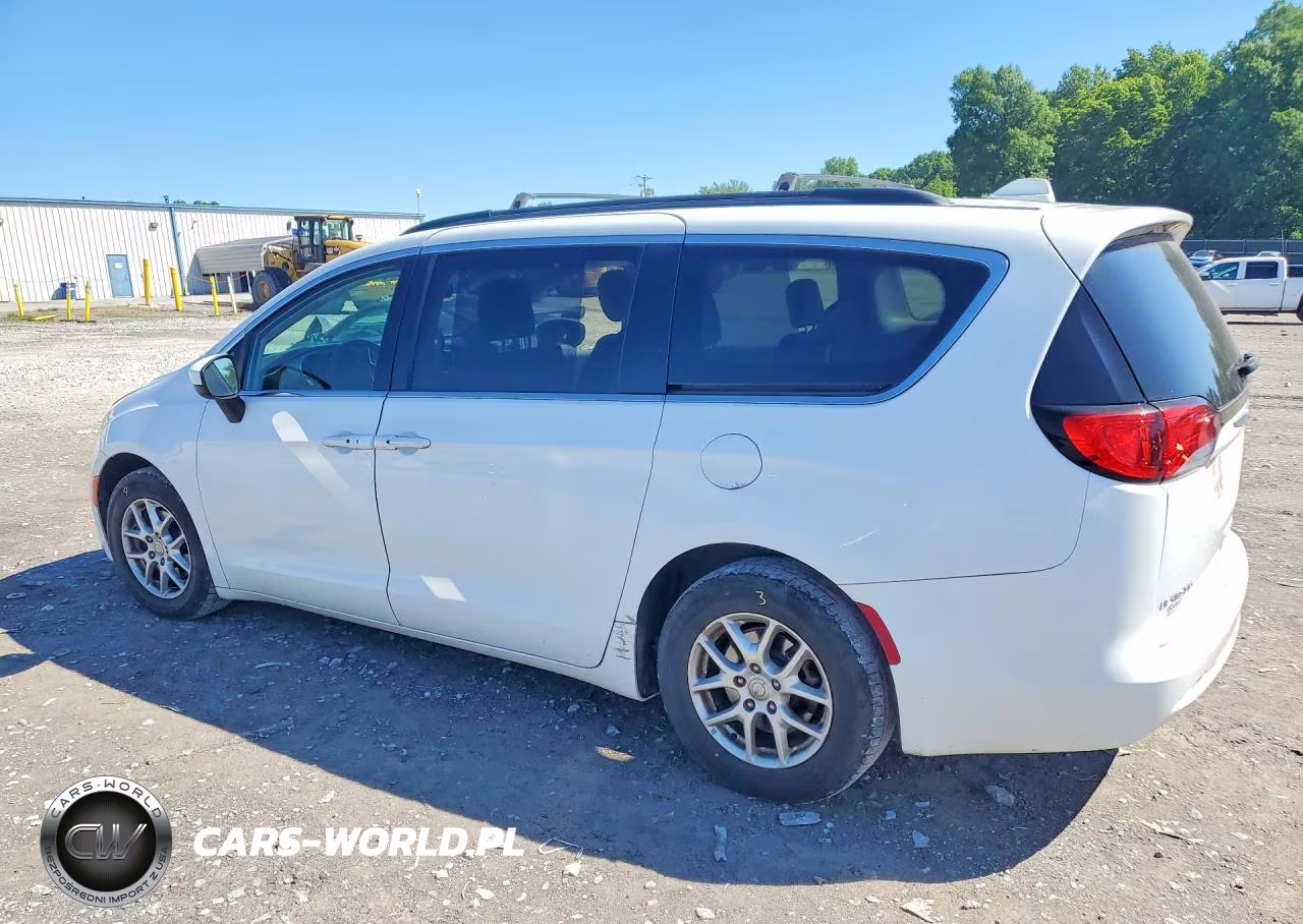 2020 Chrysler Voyager Lxi VIN:2C4RC1DG2LR156823 - 2