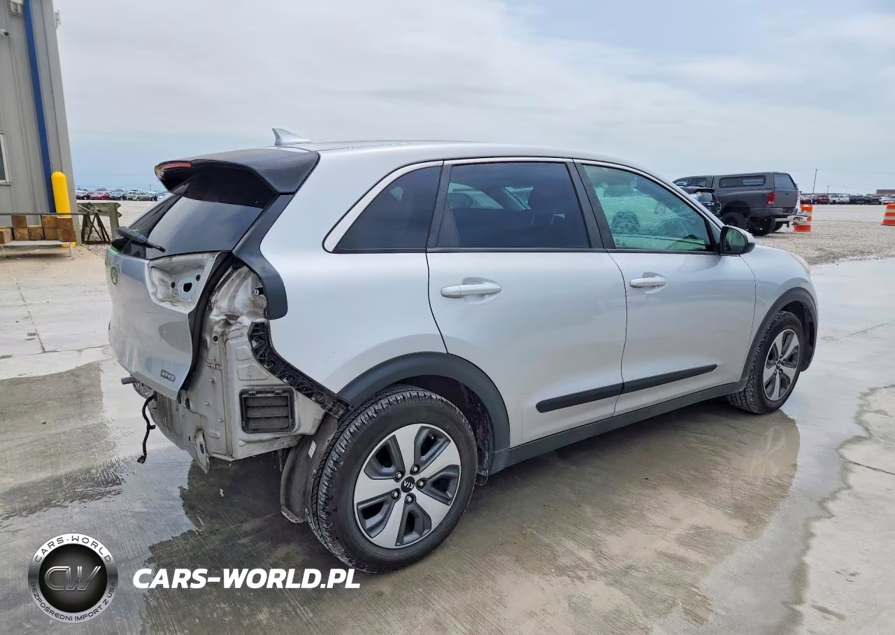 2019 Kia Niro Fe VIN:KNDCB3LC0K5312310 - 3