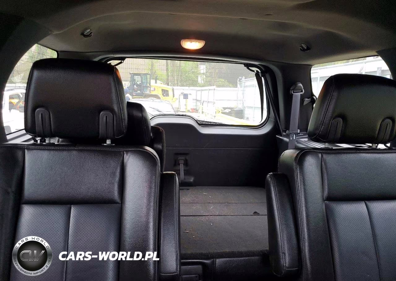 2010 Ford Expedition Limited VIN:1FMJU2A58AEB46158 - 10