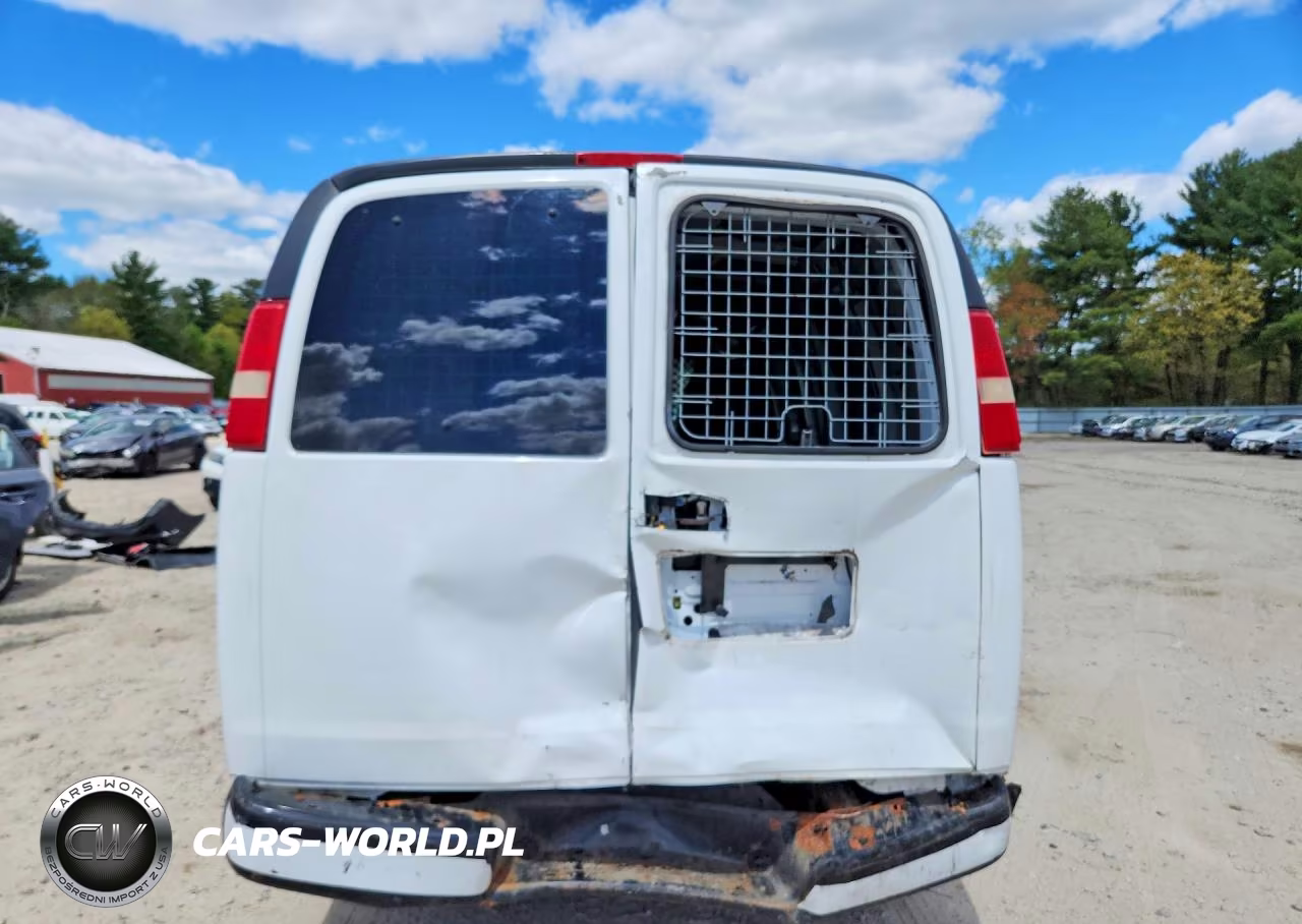 2010 Chevrolet Express G1500 VIN:1GCUGADX3A1163862 - 6