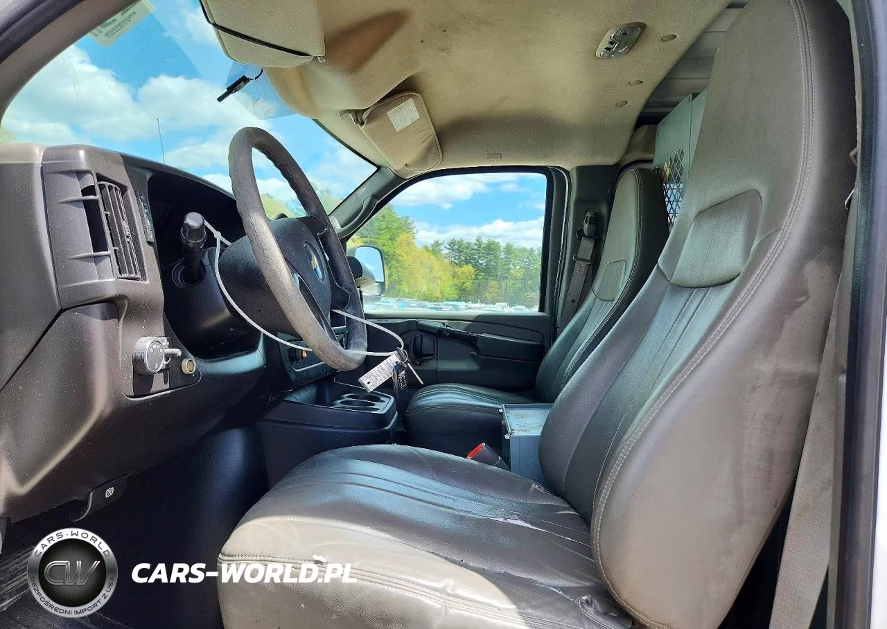 2010 Chevrolet Express G1500 VIN:1GCUGADX3A1163862 - 7