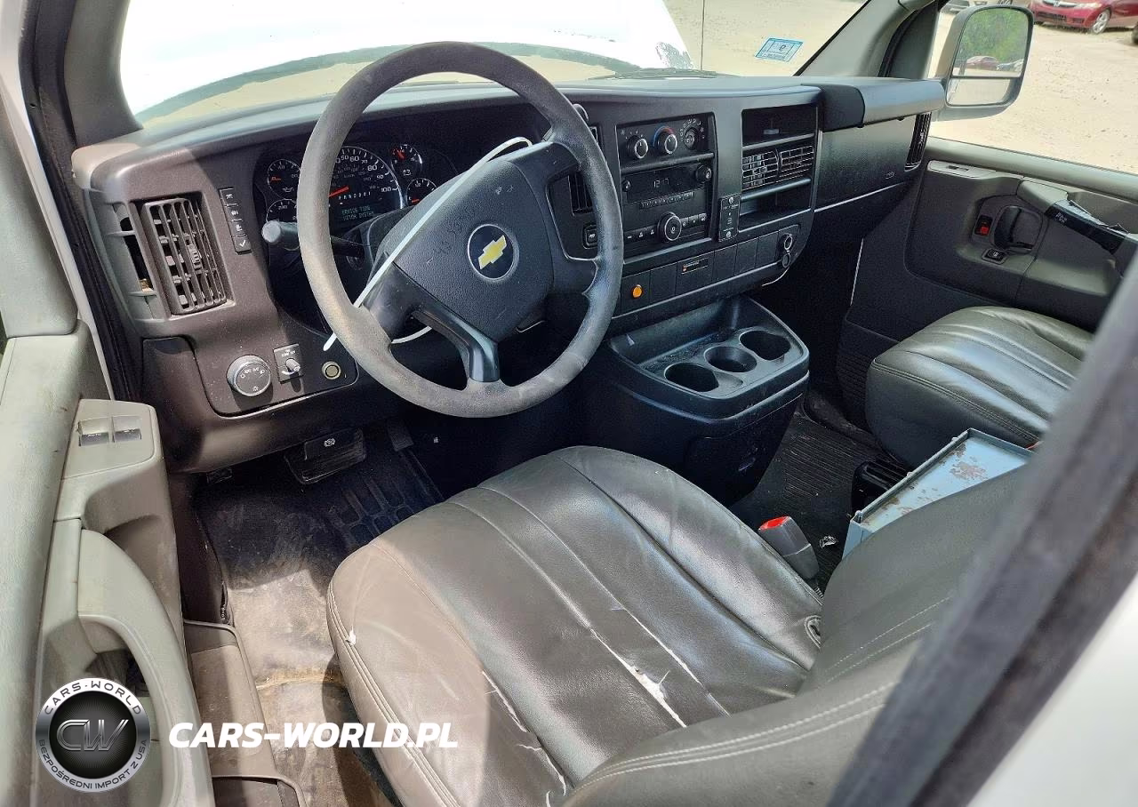 2010 Chevrolet Express G1500 VIN:1GCUGADX3A1163862 - 8