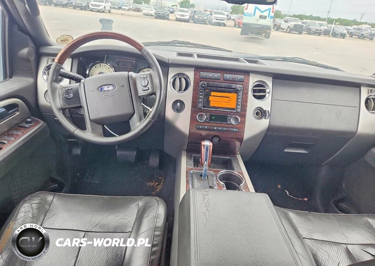 2010 Ford Expedition Limited VIN:1FMJU2A58AEA48084 - 8