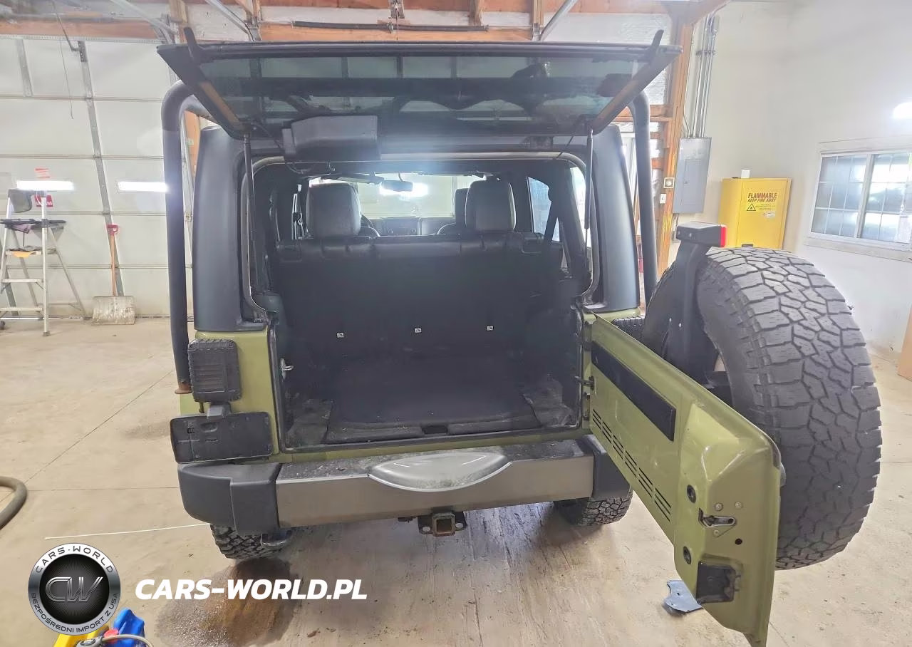 2013 Jeep Wrangler Unlimited Sport VIN:1C4BJWDG6DL578771 - 6